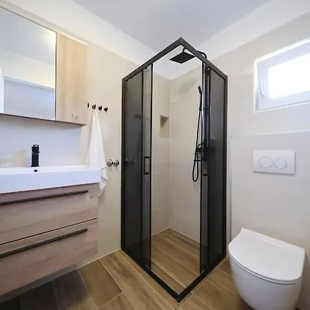 Apartman With Parking Space Nin, Zadar - 24385