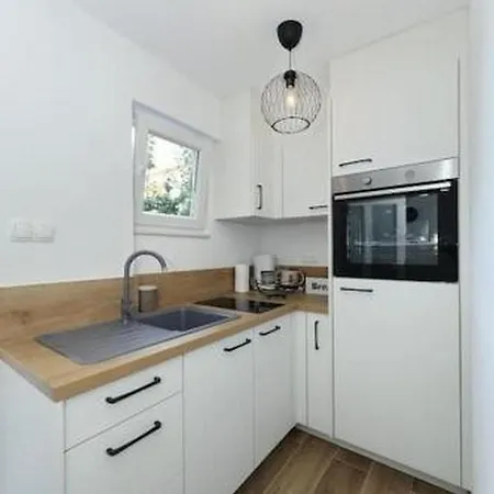 With Parking Space Nin, Zadar - 24385 Apartman