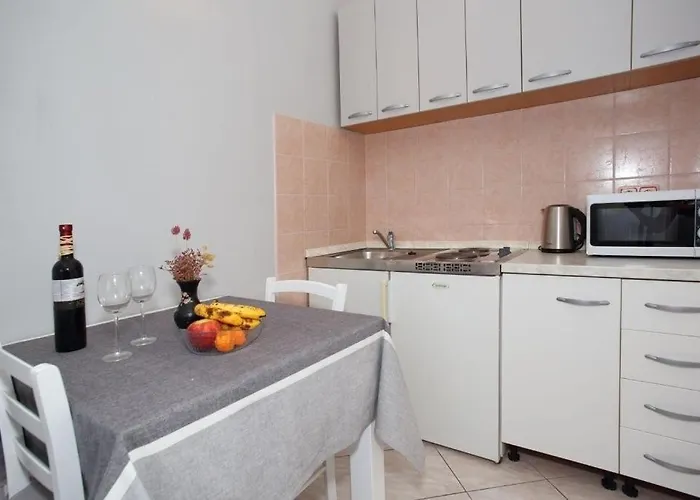 Appartement With Parking Space Nin, Zadar - 24385